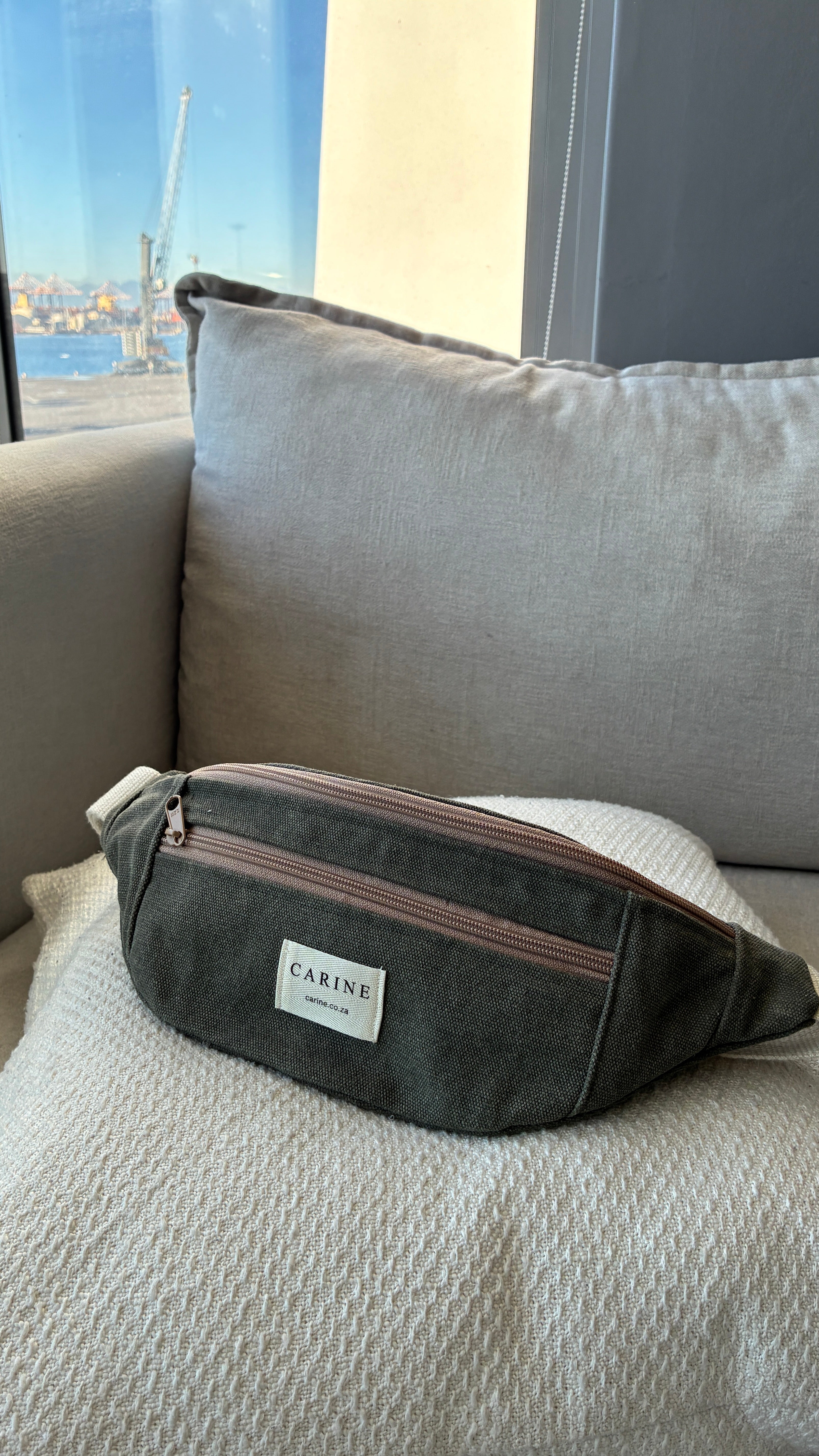 Canvas Moon Bag - Forest Green