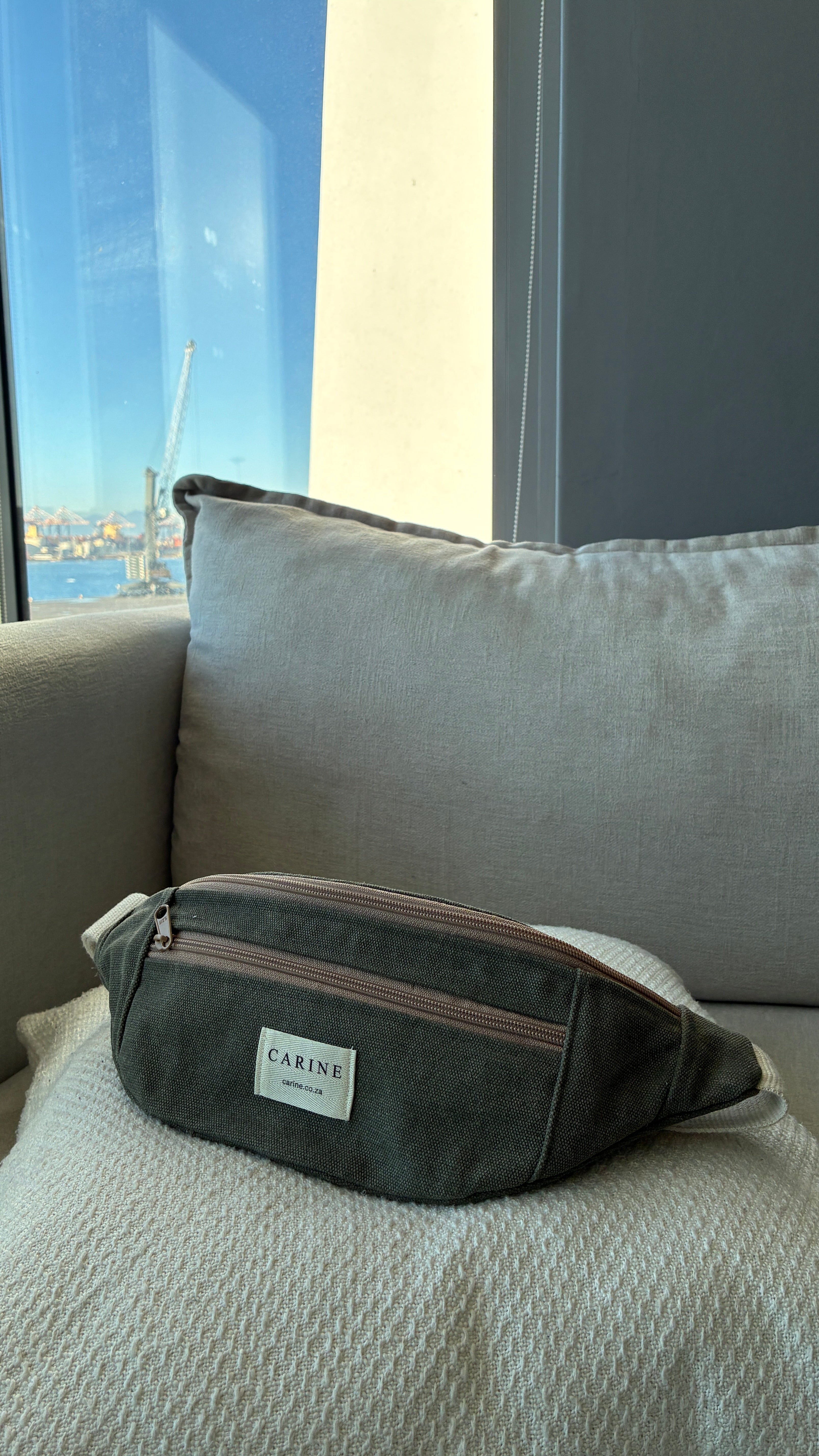 Canvas Moon Bag - Forest Green