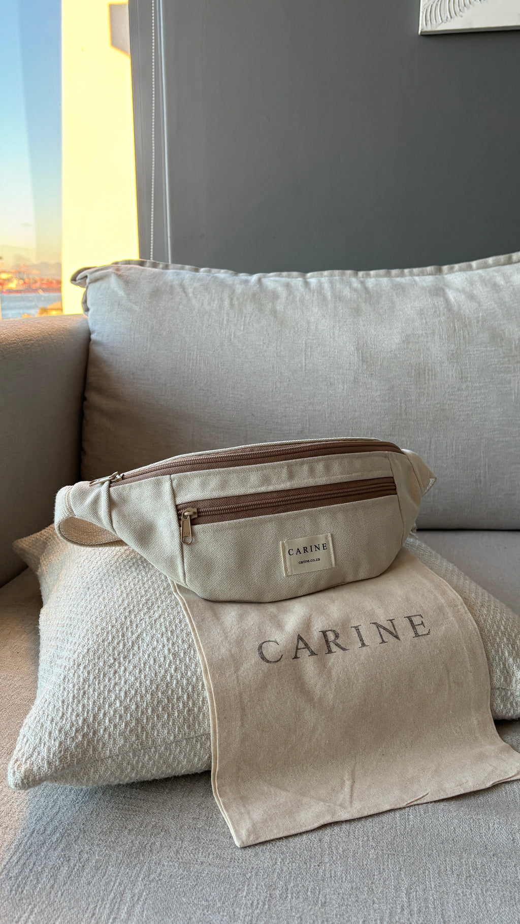 Canvas Moon Bag - Cream