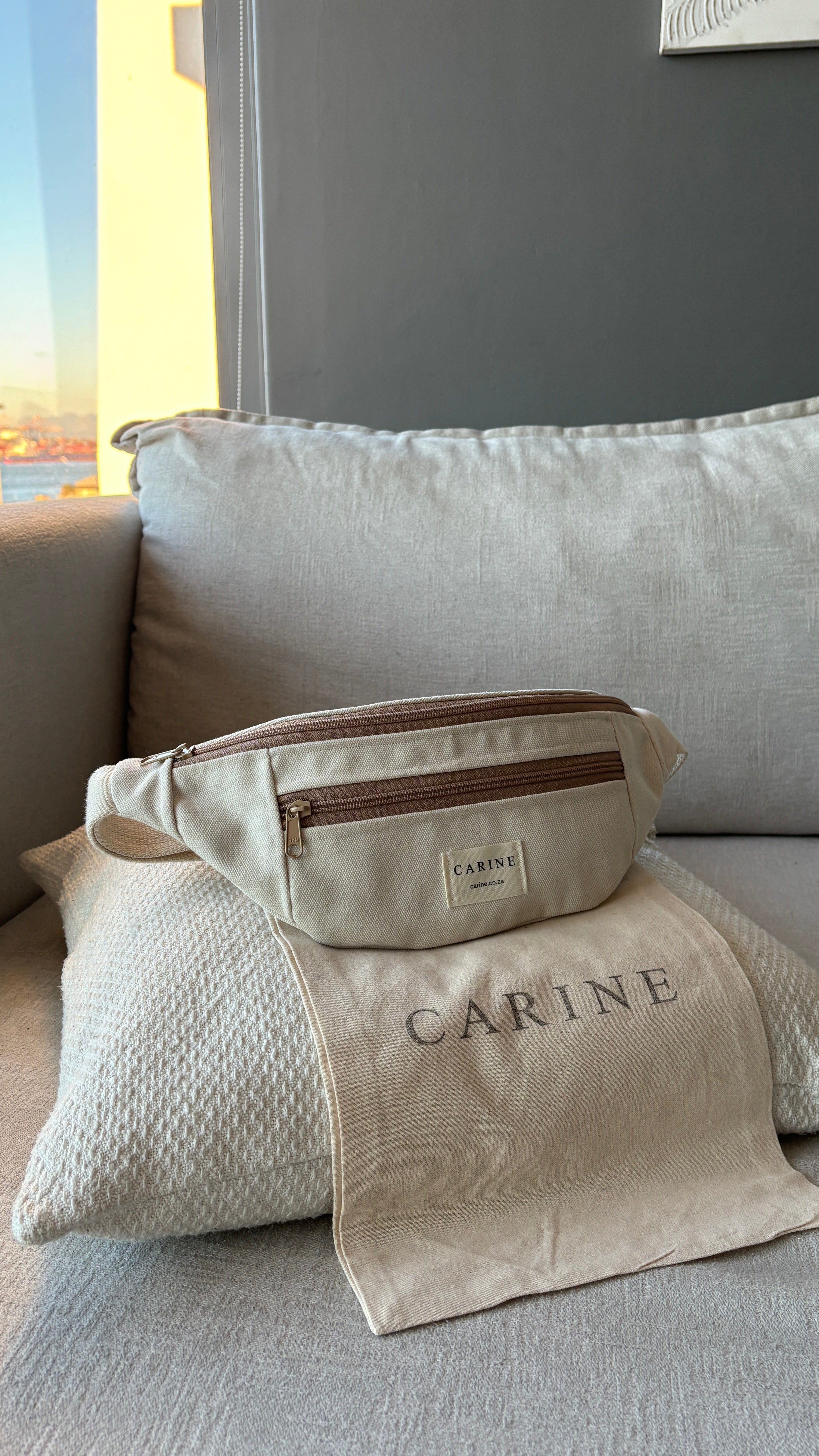 Canvas Moon Bag - Cream